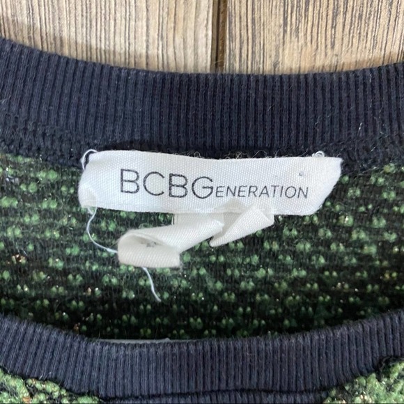 BCBGENERATION Army Green Sweater - Picture 2 of 7